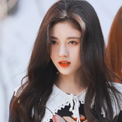 女人是英雄